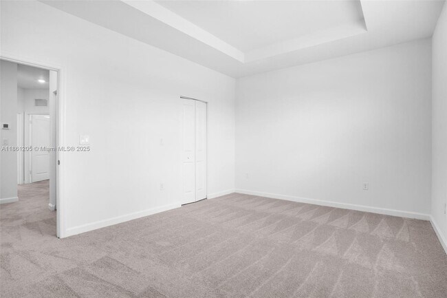 Building Photo - 2664 SE 28th St