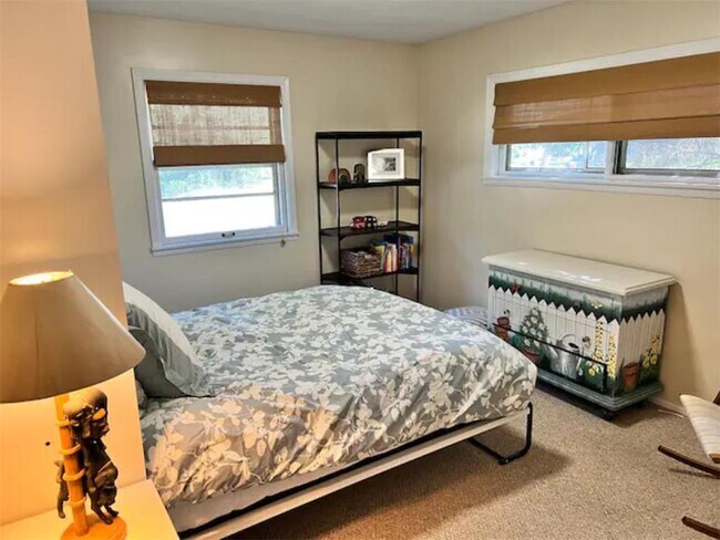 Building Photo - 4005 W 44th St