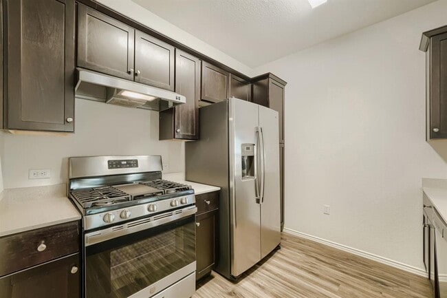 Building Photo - 7001 Tonka Ln