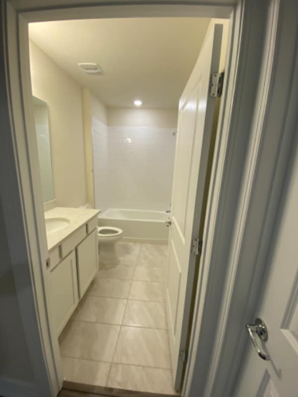 Building Photo - 2931 Hibiscus Ave