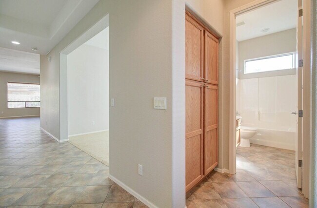 Building Photo - 4120 E Donato Dr