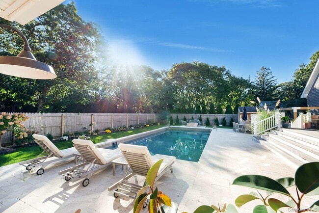 Building Photo - 550 Krause Rd