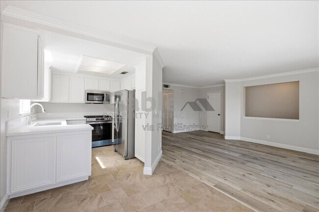 Building Photo - 26790 Claudette St