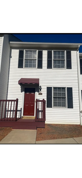 Primary Photo - 711 Beaverview Dr