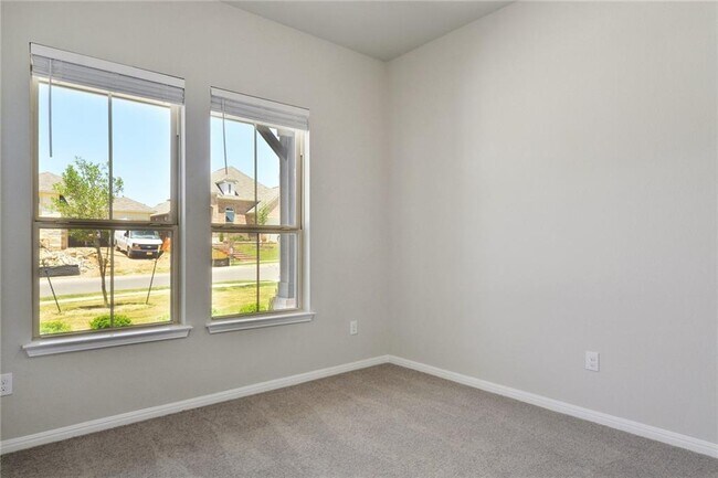 Building Photo - 1008 Goldilocks Ln