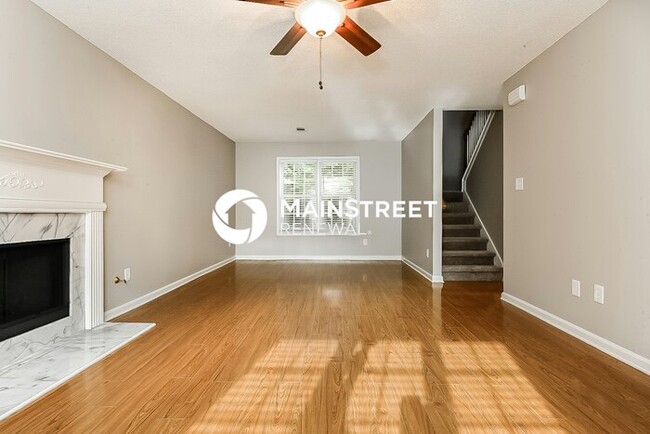 Building Photo - 4 Bedroom Pet-Friendly Home in Stockbridge...