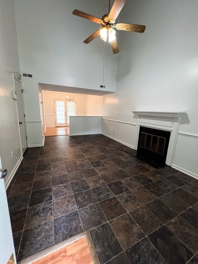 Building Photo - 1119 Cloister Pl