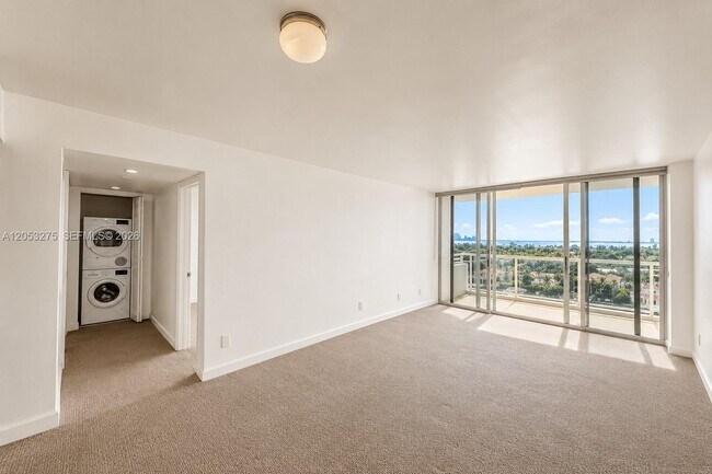 Building Photo - 5600 Collins Ave