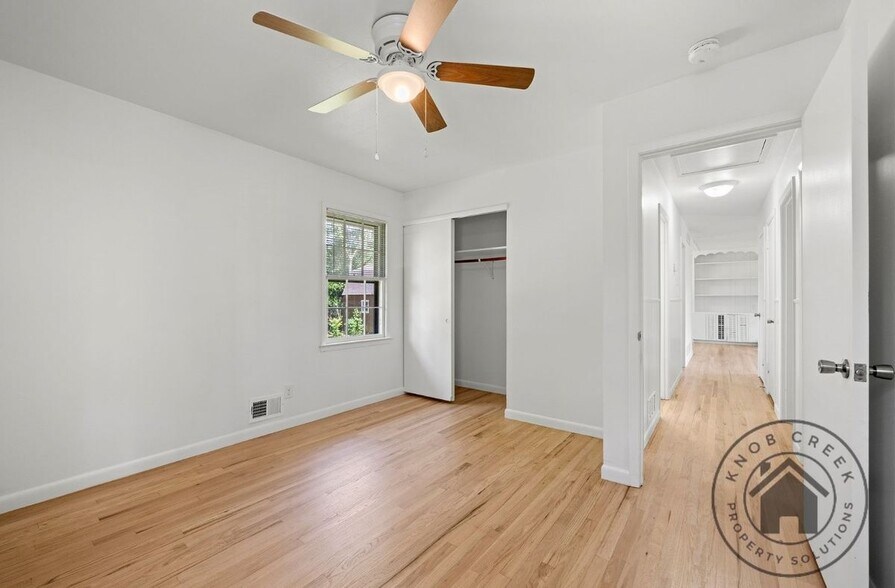 Building Photo - 1138 Highland Dr