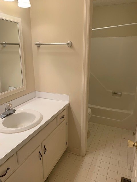 Building Photo - "Charming 2-Bed Townhouse Retreat with Fir...