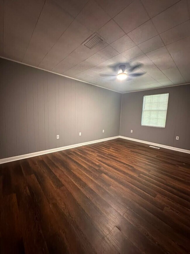 Building Photo - 821 Desota Pl