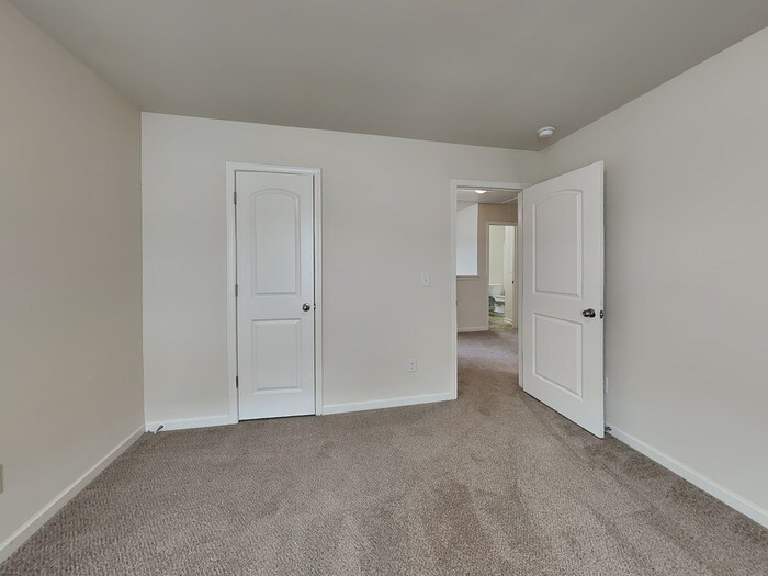 Building Photo - 3630 Oakleaf Pass