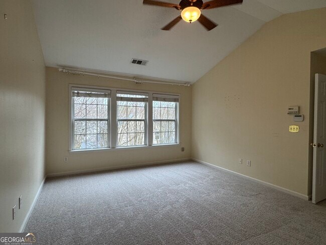 Building Photo - 15 Suwanee Pass Ln