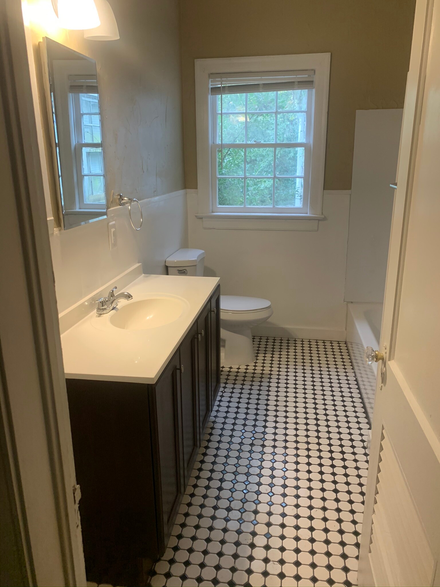 Updated bathroom - 4026 N State St