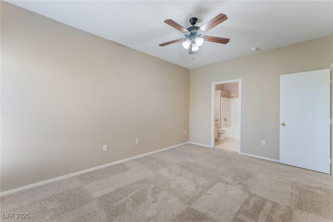 Building Photo - 8250 N Grand Canyon Dr
