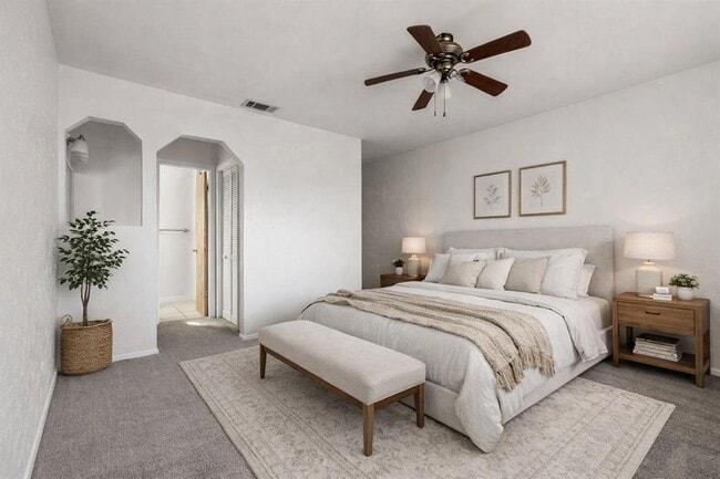 Building Photo - 9816 Teasdale Terrace