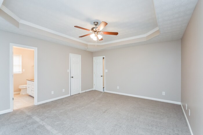Building Photo - 491 Freedom Dr