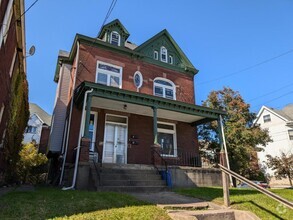 Building Photo - 719 N Lang Ave