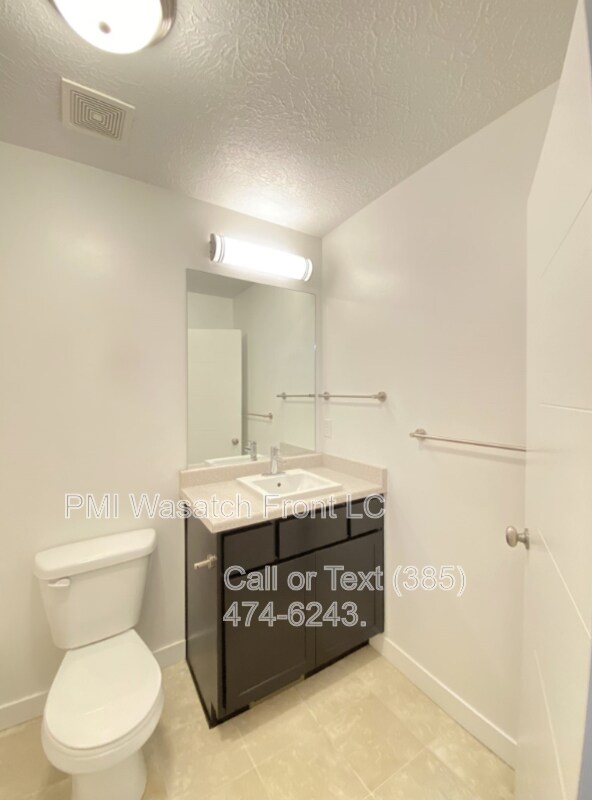 Building Photo - 5316 Solafax Ln