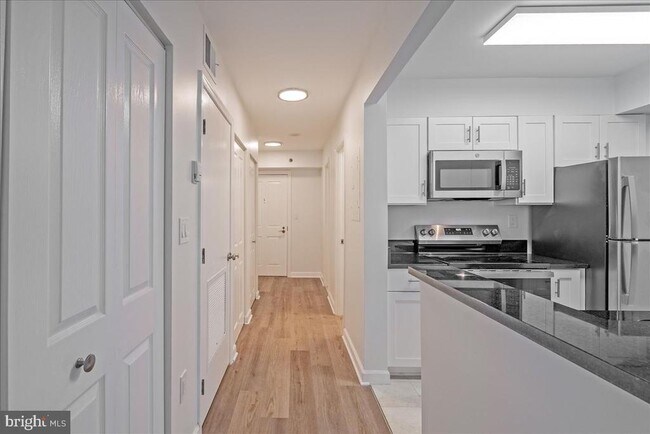 Building Photo - 601 Pennsylvania Ave NW