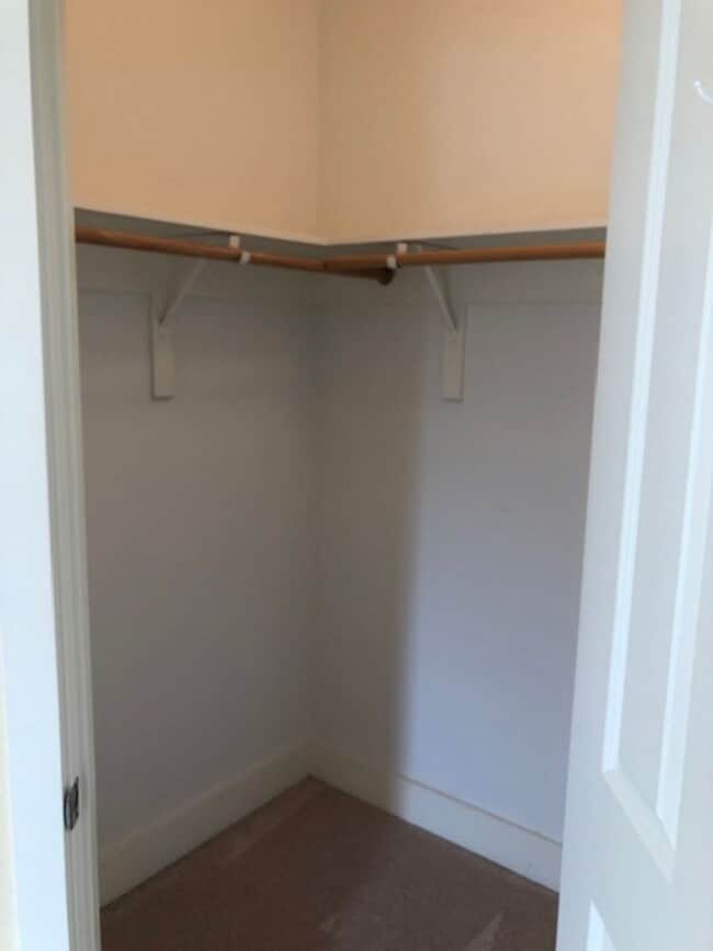 Building Photo - Riverfront Sandpiper Village Condo 2 Bedroom, 2 Baths!!