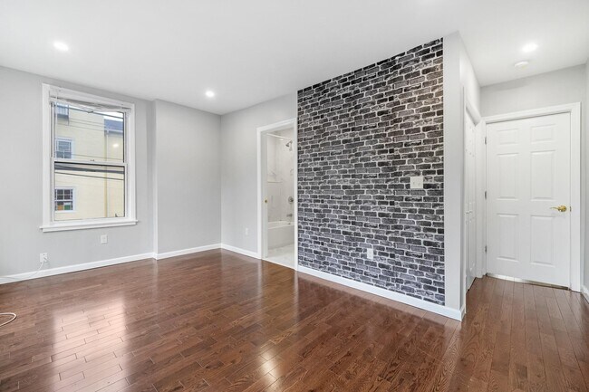 Building Photo - 42 Wildey St
