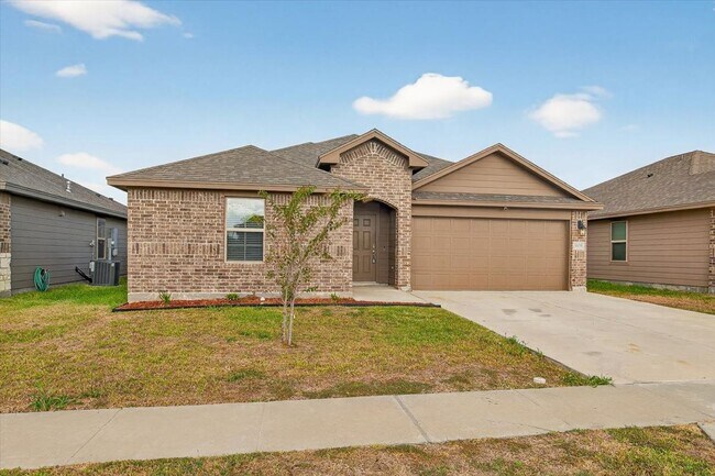 Building Photo - 3909 Shiva Dr