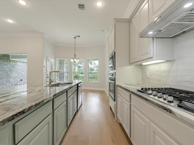 Building Photo - 226 Jade Pointe