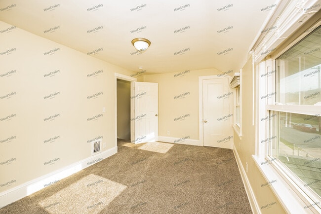 Building Photo - 3475 W 91st St