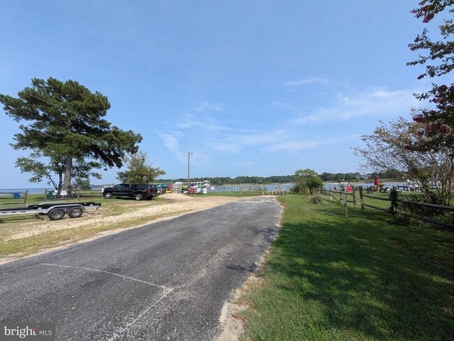 Building Photo - 965 Chester River Dr