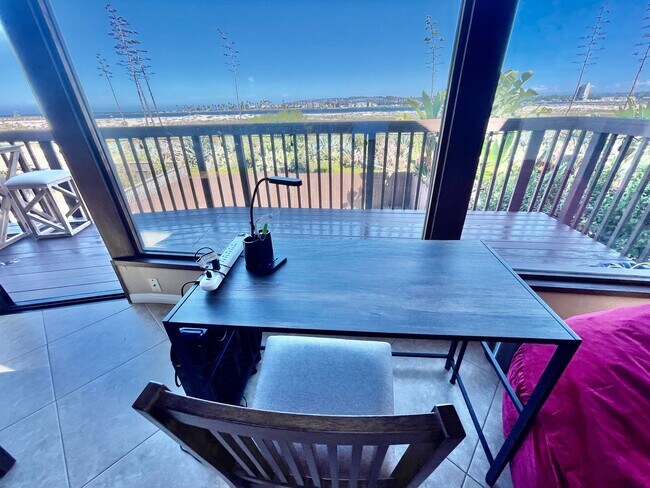 Building Photo - Furnished Beach front House in OB One Month Minimum Rental