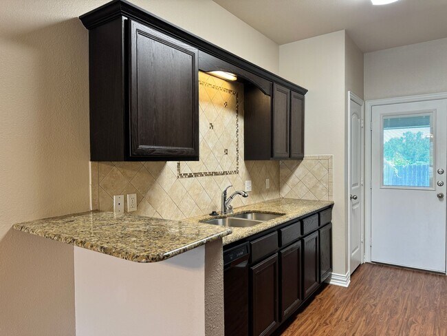 Building Photo - 309 Princess Place