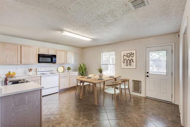 Building Photo - 7808 Shoal Bend