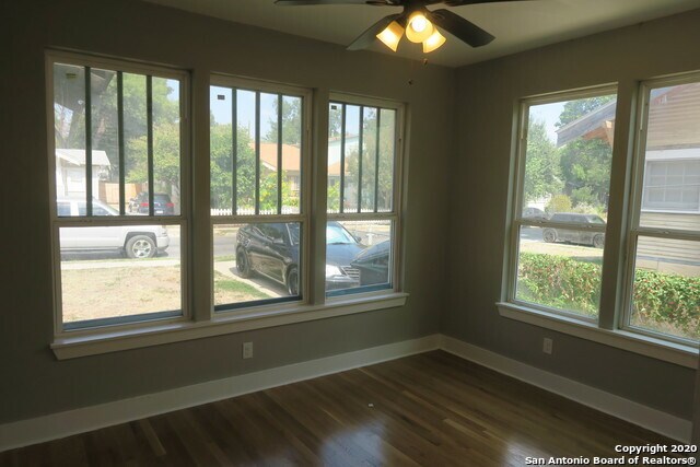 Building Photo - 430 E French Pl