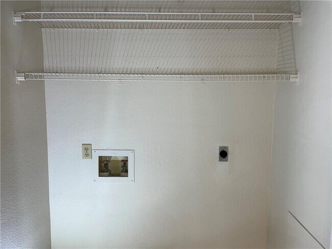 Building Photo - 2415 W Slaughter Ln