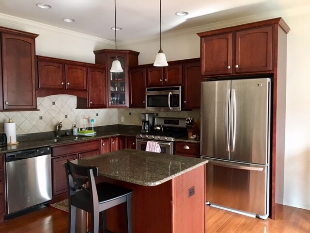Main floor kitchen - 602 Petersburg Rd