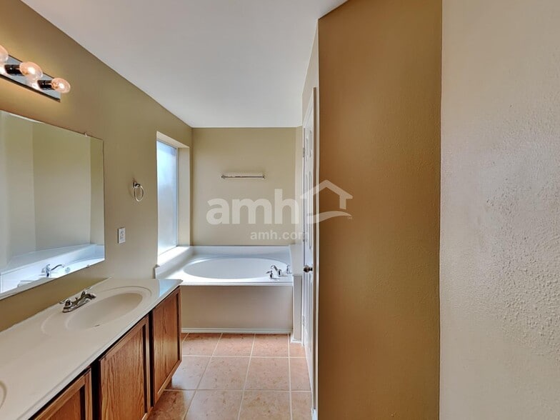 Building Photo - 3027 Acacia Fair Ln