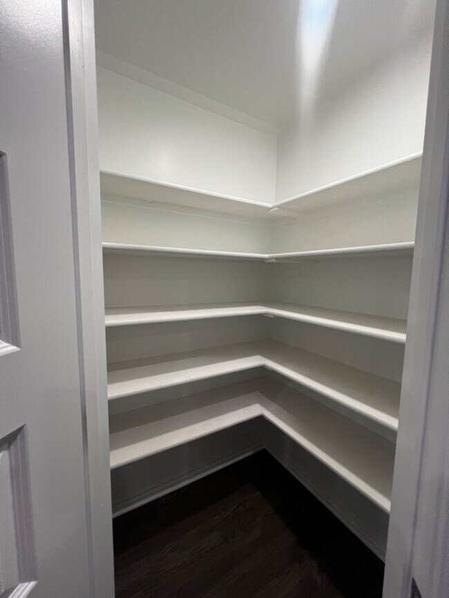 Building Photo - 2765 Alice Wy