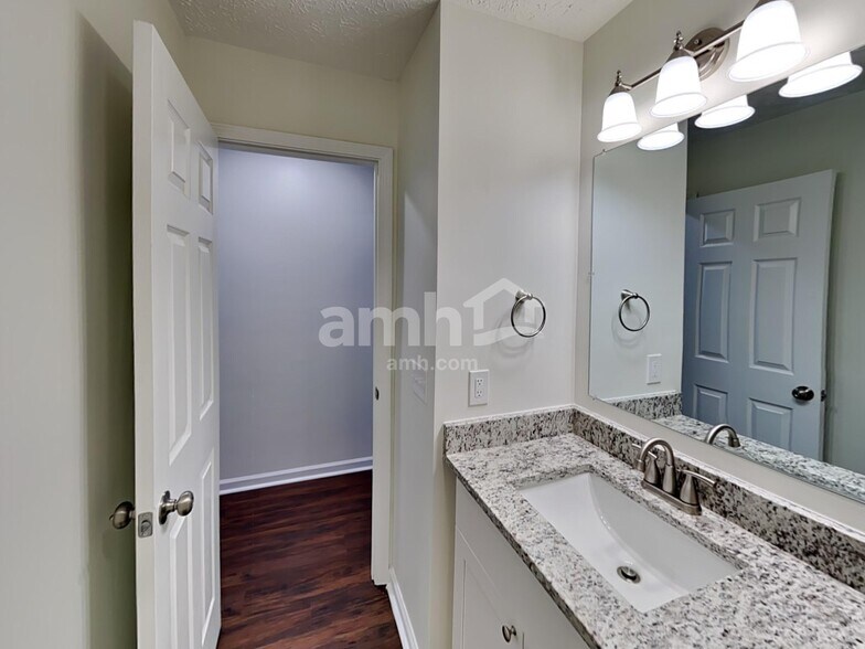 Building Photo - 3501 Chandler Cove Way