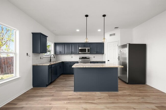 Building Photo - 13220 Constellation Dr