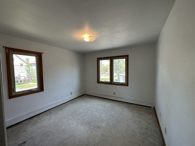 Building Photo - 1101 7th Ave W