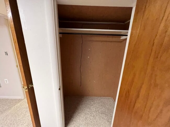 Building Photo - 429 E Pine St