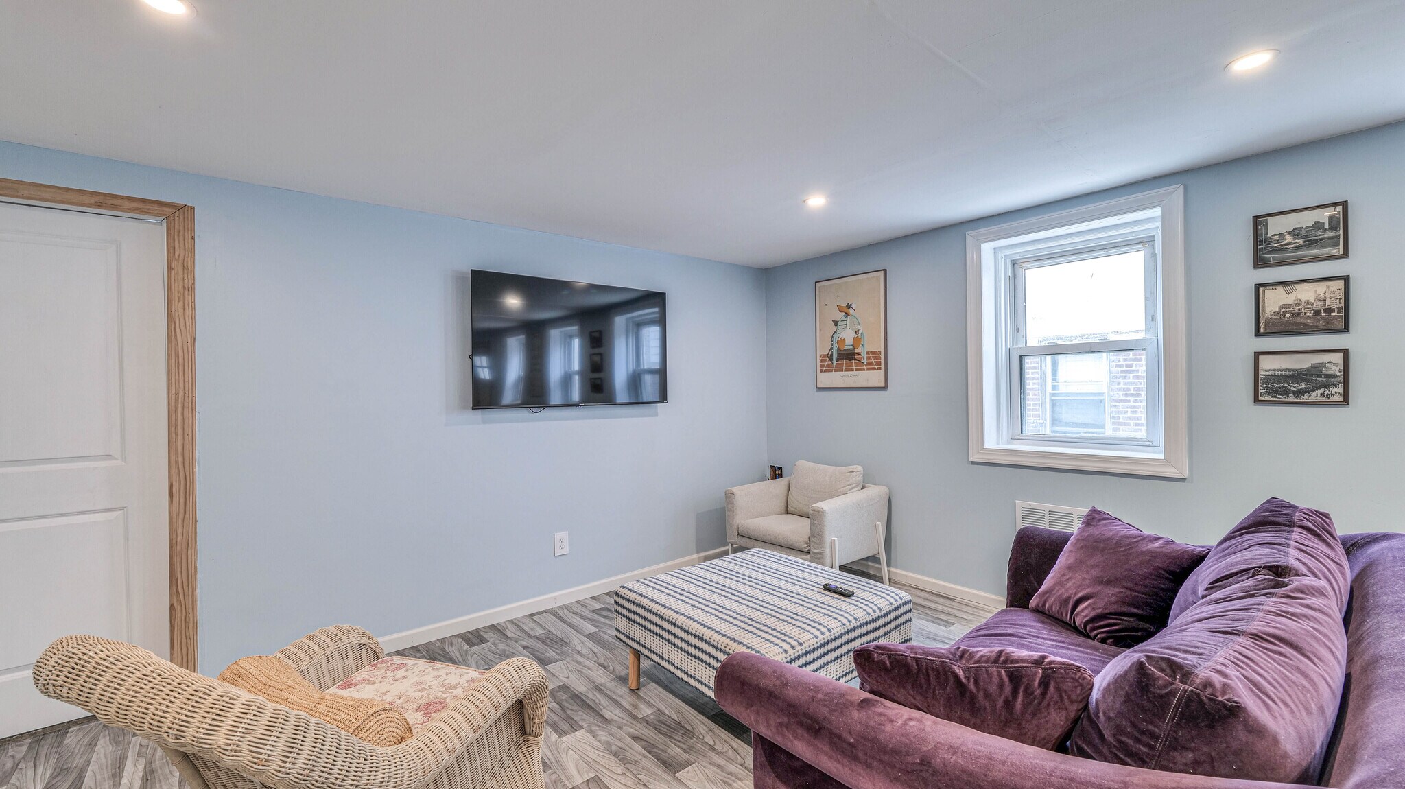 Building Photo - 14 N Vassar Sq