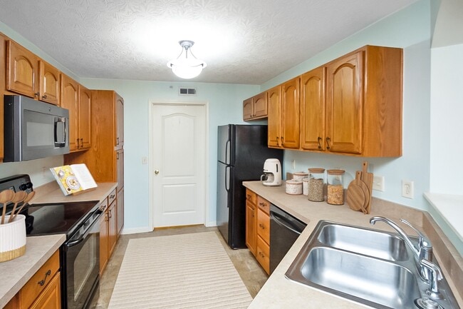 Building Photo - 6791 Cloudscape Way