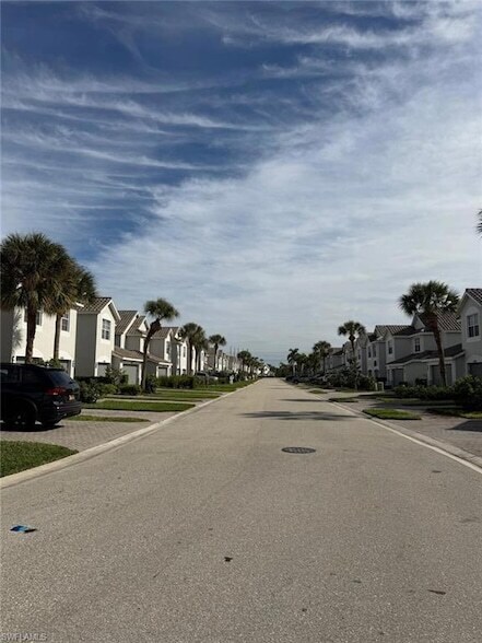 Building Photo - 16250 Ravina Way