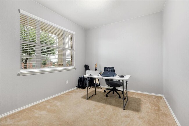Building Photo - 108 Quarry Ln