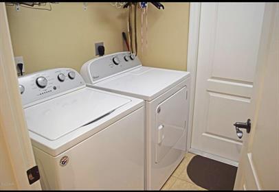 Building Photo - 1213 Bexley Ct