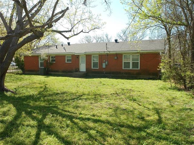 Building Photo - 4929 Roxie St