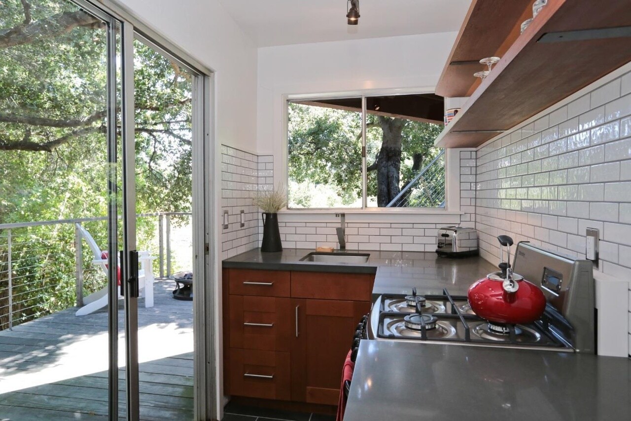 Building Photo - 3534 Oak Knoll Dr