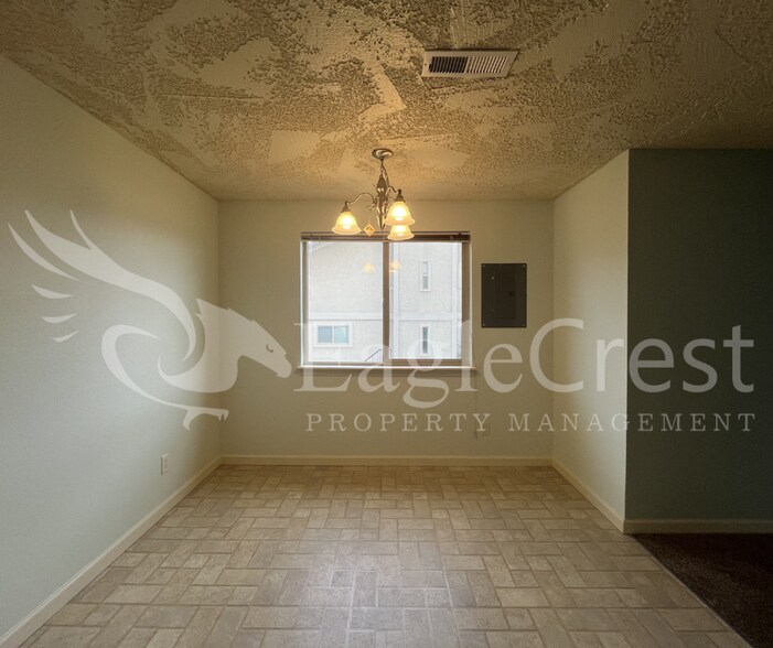 Building Photo - Availability at the Vineyards! 2 Bedroom 2 Bath ~ 2nd Floor Apartment **$200.00 Off 2nd Months Re...